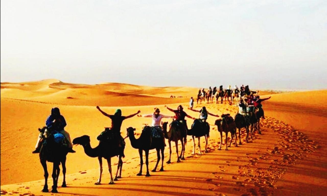 Africa Luxury Camps Hotel เมอร์ซูกา ภายนอก รูปภาพ